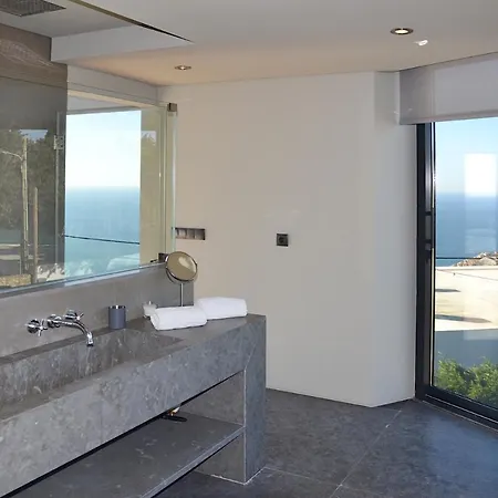 Incho Titanium Ultra Modern 4 Bedroom Stunning Sea Views Pool Table *