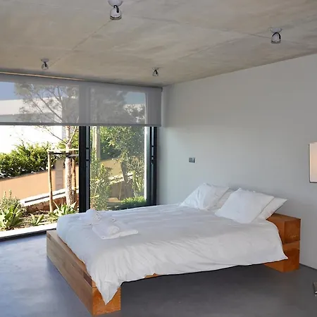 Incho Titanium Ultra Modern 4 Bedroom Stunning Sea Views Pool Table 빌라